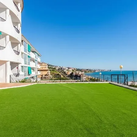 The Oasis Huge Sun Terrace Апартаменты Фуэнхирола